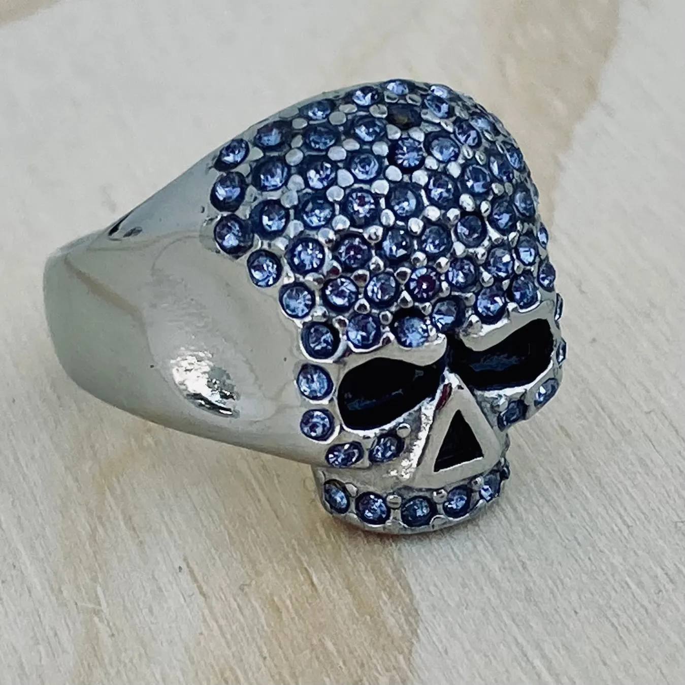 Bling Skull Ring - Blue - SLC90 CLEARANCE