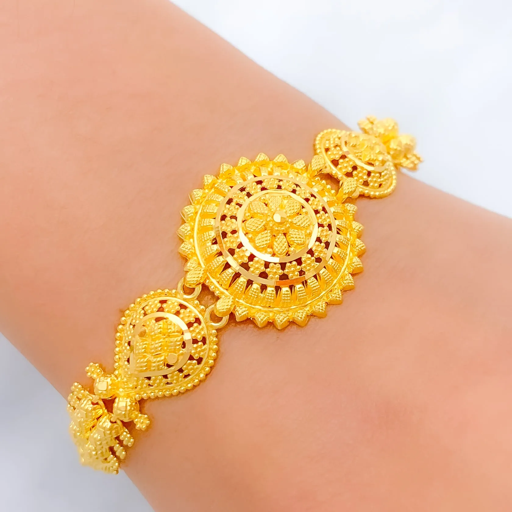 Blooming Floral Dome Bracelet