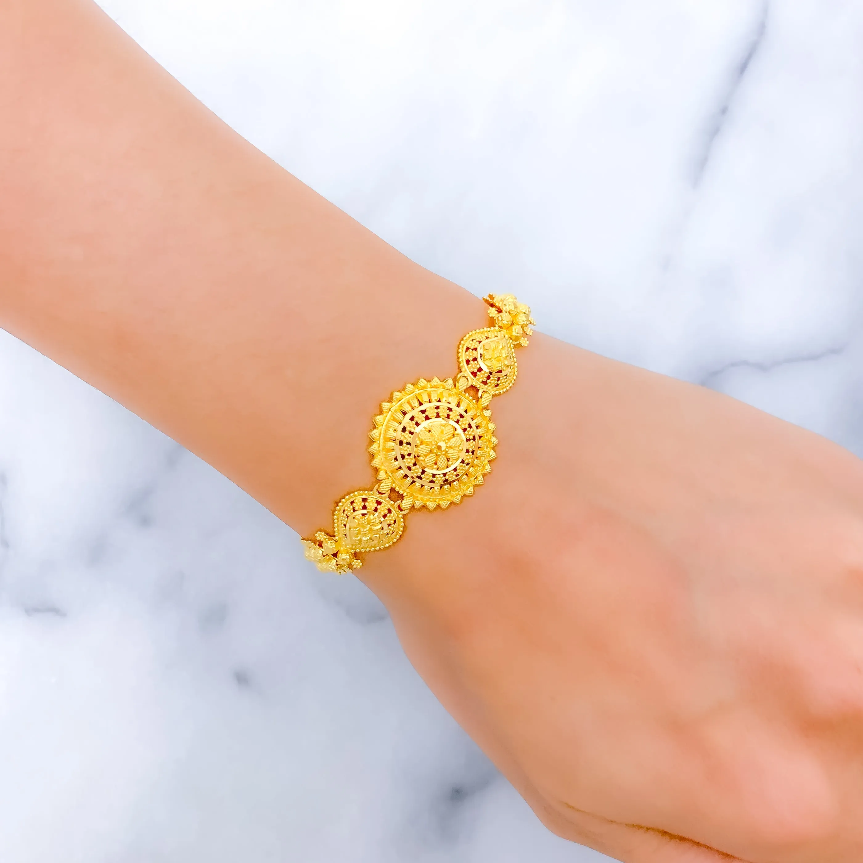 Blooming Floral Dome Bracelet