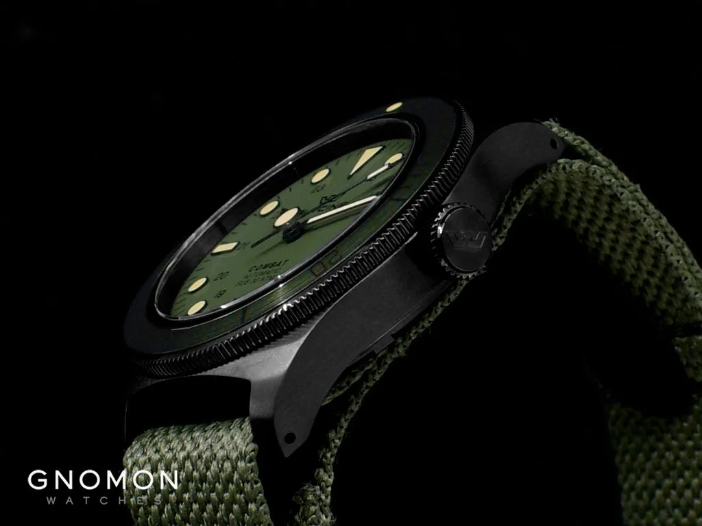 Sure, the optimized title for the e-commerce product Combat SUB 39 PVD Green Ref. GL0408 could be Military Style SUB 39 Green PVD Watch (Reference GL0408).