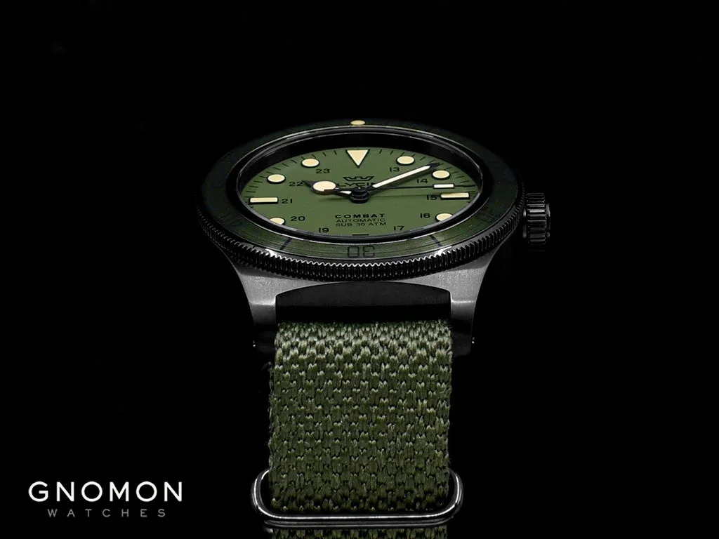 Sure, the optimized title for the e-commerce product Combat SUB 39 PVD Green Ref. GL0408 could be Military Style SUB 39 Green PVD Watch (Reference GL0408).