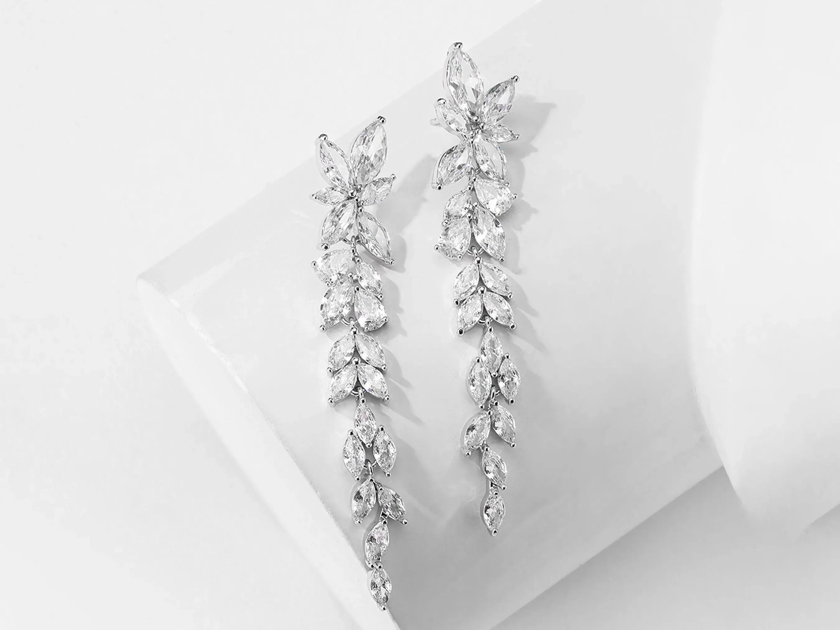 Crystal Bridal Earrings | Chandelier Earrings | Crystal Drop Earrings