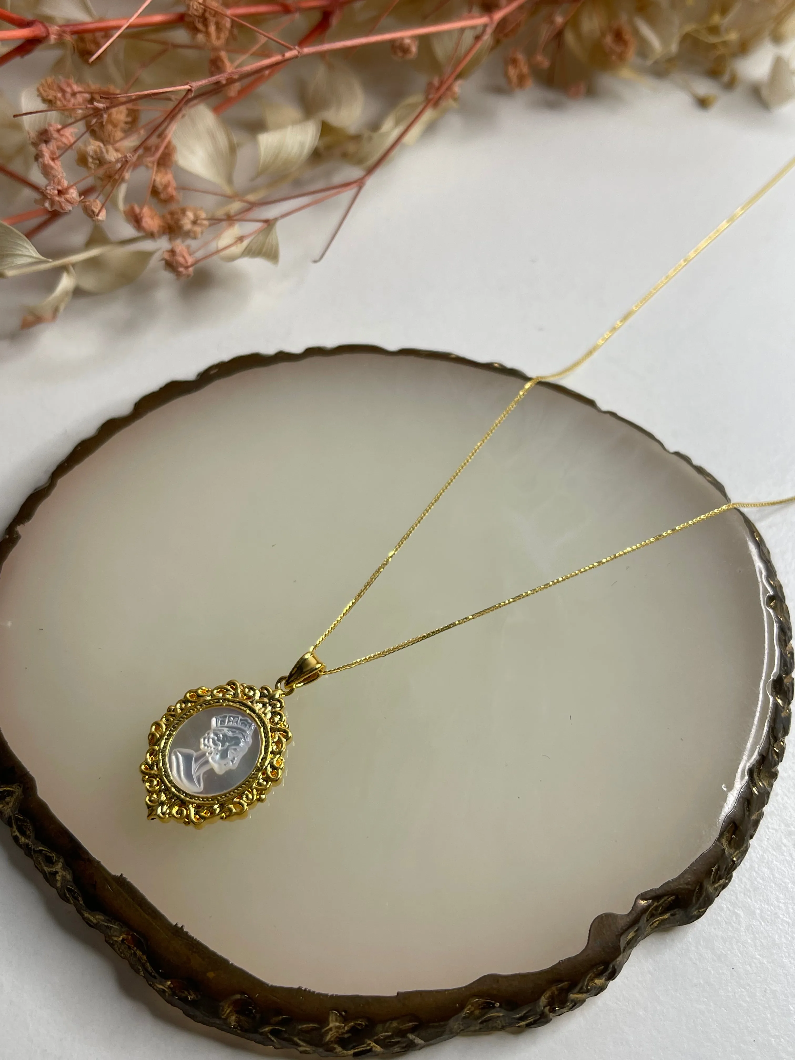 #GOLD2024 | 18K Golden Mother of Pearl Cameo Necklace Foxtail Chain