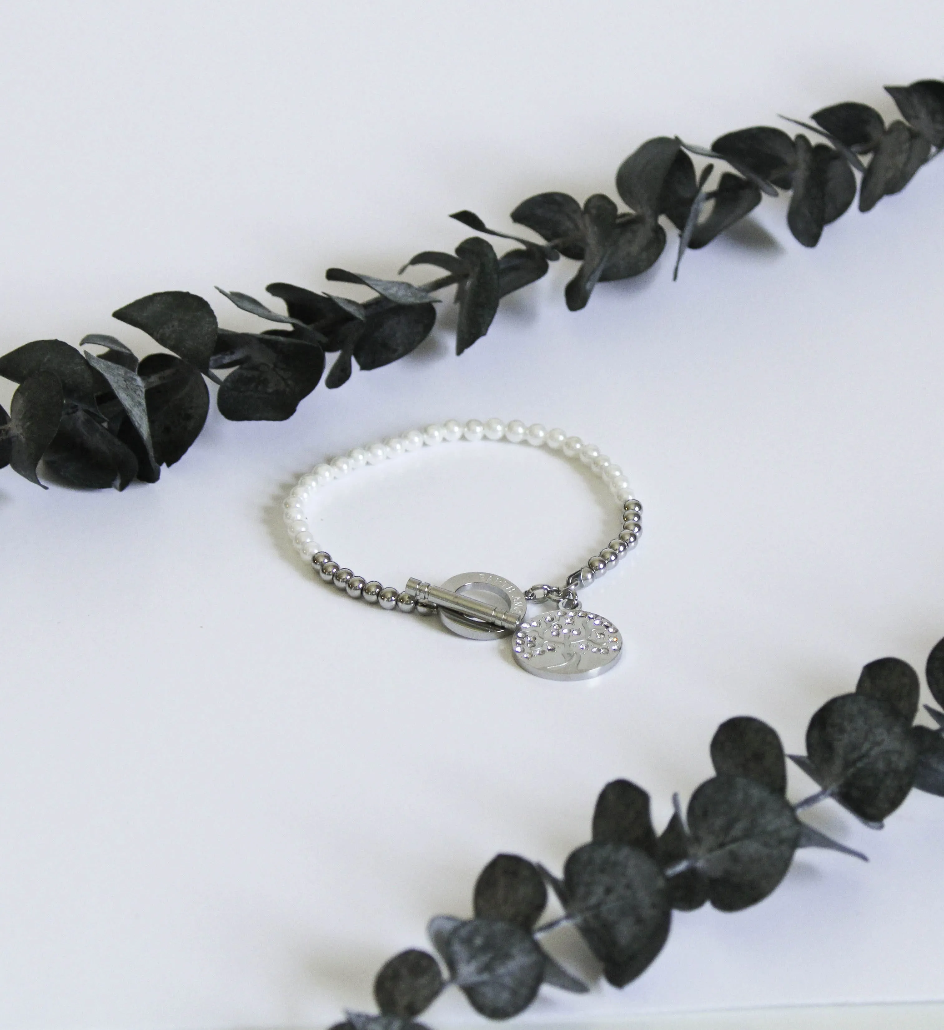 Have Strength: Shell Pearl Bracelet