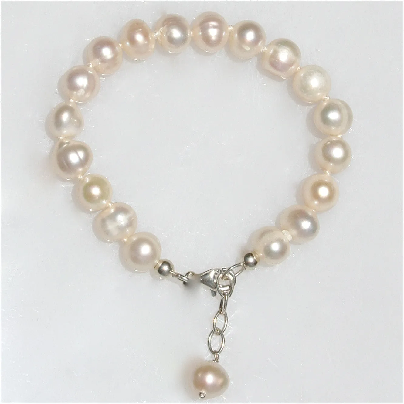 Lucy Children’s Pearl Bracelet