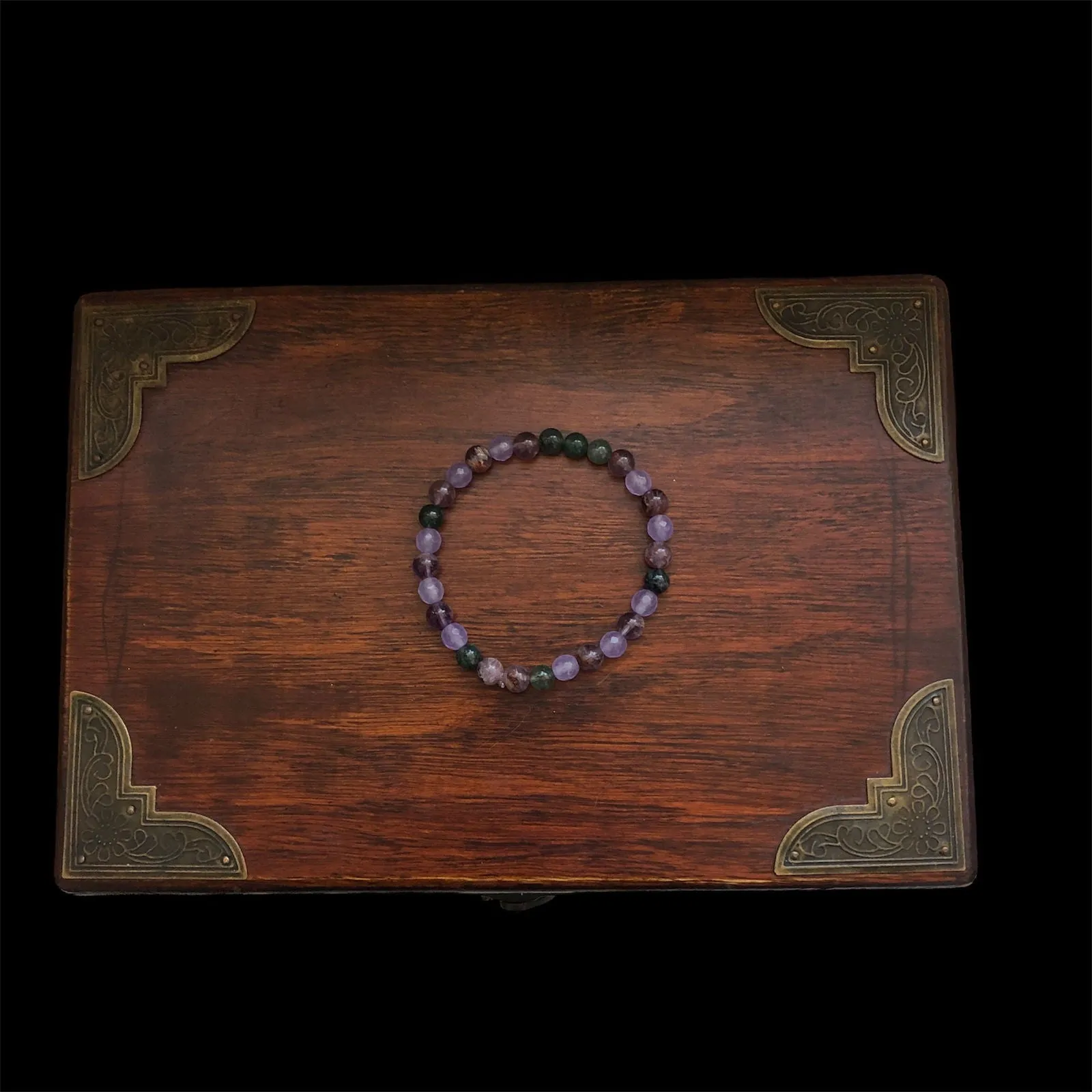 Moss Agate, Chalcedony and Amethyst Beaded Bracelet