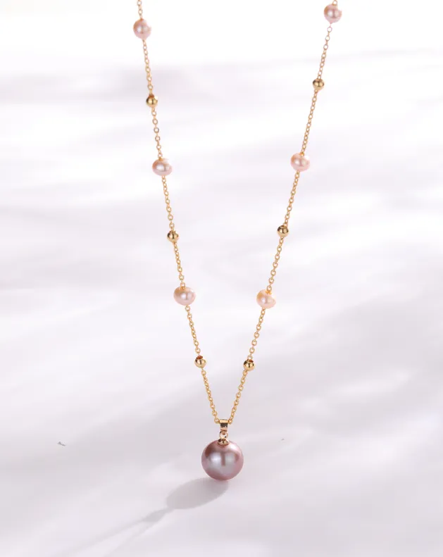 Pearl Teardrop Pendant Beaded Necklace