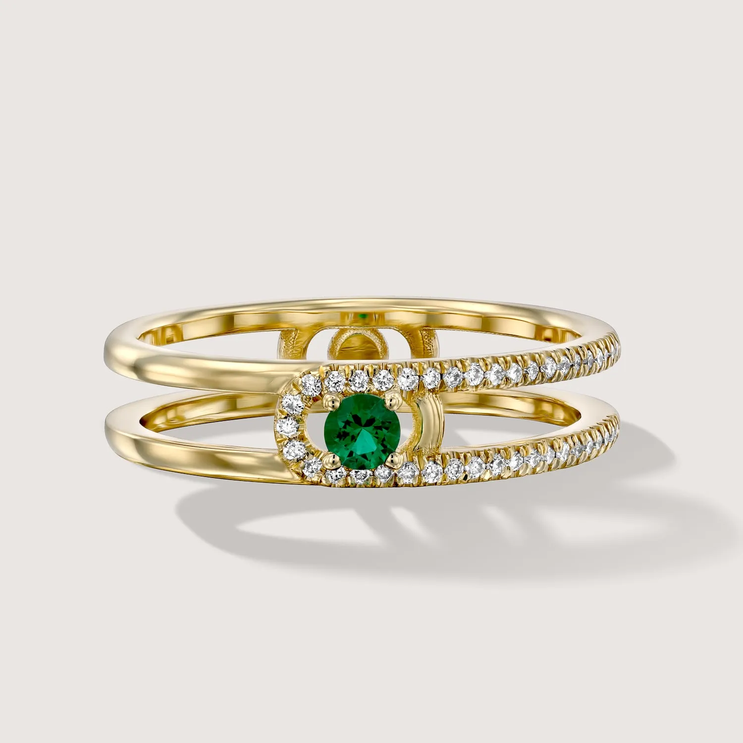 Ring 06 - Emerald & White Diamonds